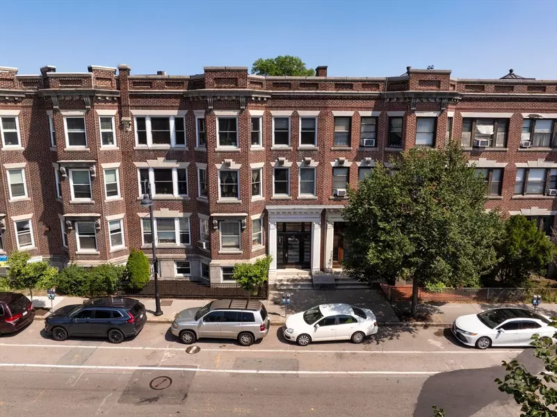 181 Harvard Street, Brookline, MA 02446