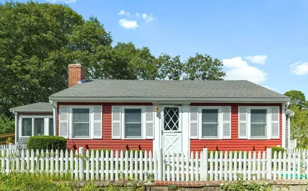 Harwich, MA 02671,6 Bayberry Lane