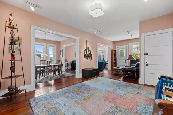 Swampscott, MA 01907,13 Cedar Hill Ter #2