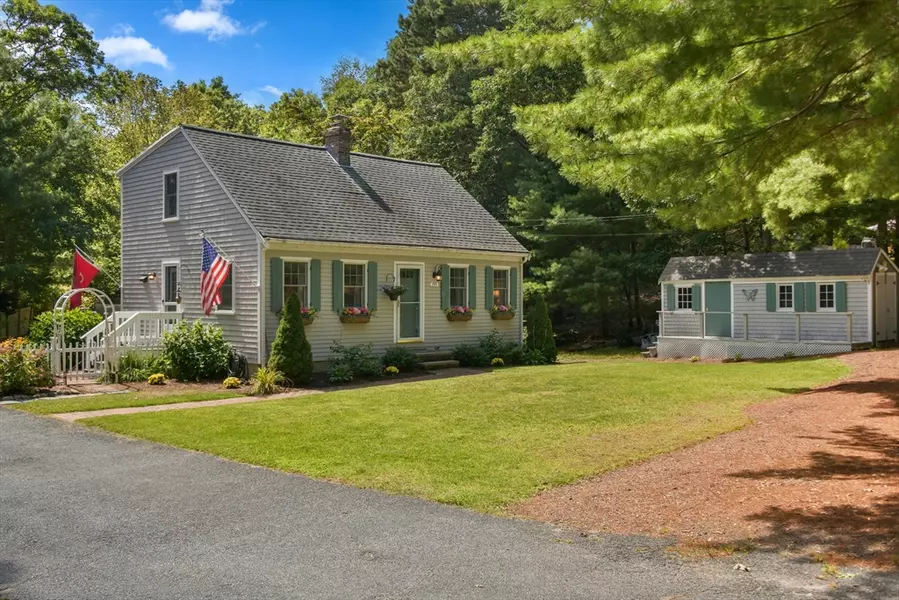 195 Knotty Pine Lane, Barnstable, MA 02632