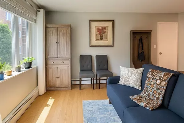 Watertown, MA 02472,38 Carey Ave #3