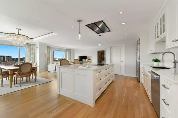 Boston, MA 02116,1 Huntington Avenue #1202