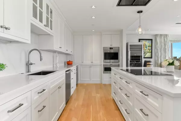 Boston, MA 02116,1 Huntington Avenue #1202