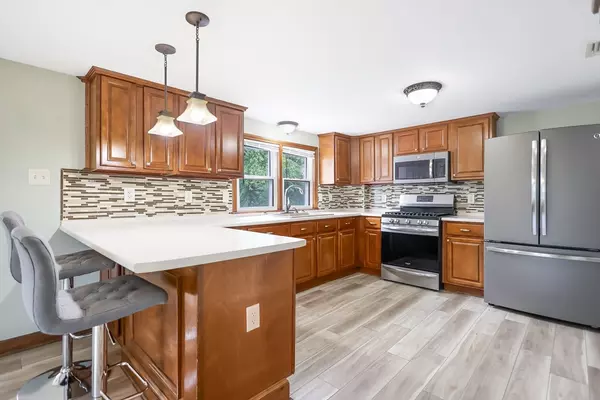 Methuen, MA 01844,26 Oakmeadow Ln