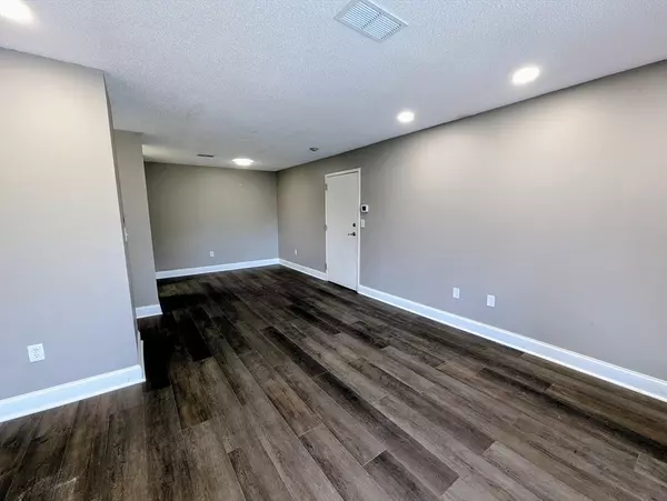 Franklin, MA 02038,809 Franklin Crossing Rd #809