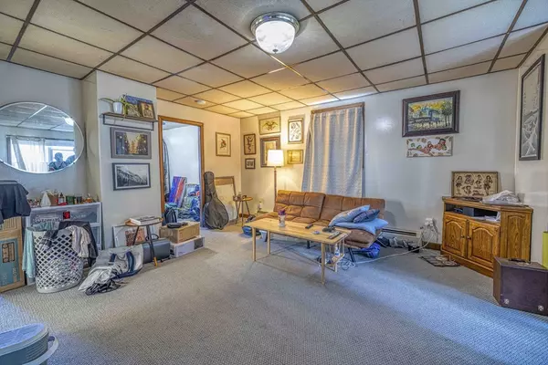 Fall River, MA 02721,192 Snell St