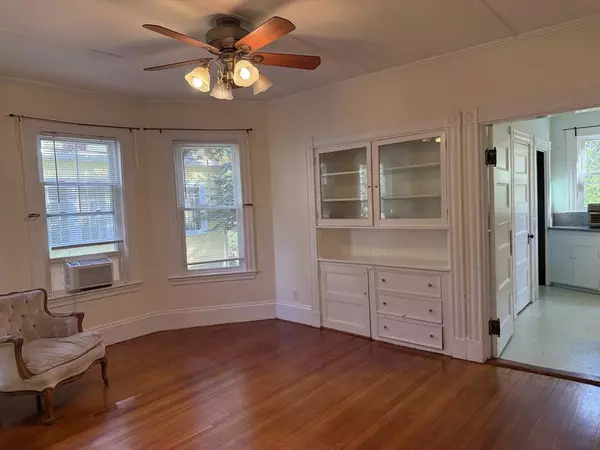 Natick, MA 01760,9 Shattuck Street #9