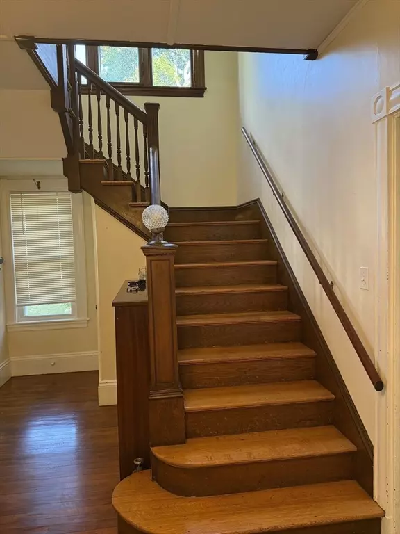 Natick, MA 01760,9 Shattuck Street #9