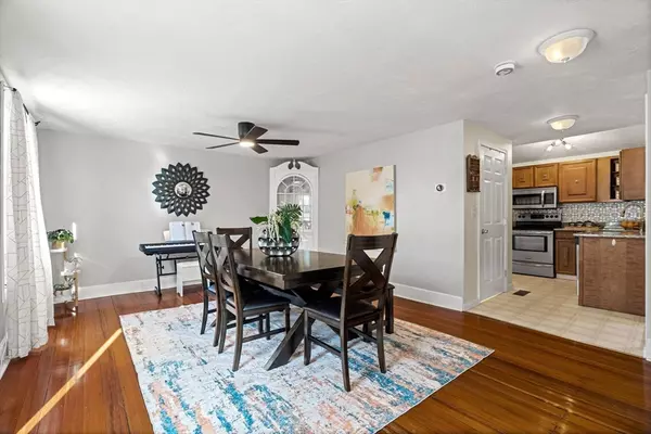 Stoneham, MA 02180,12 Wright St #1