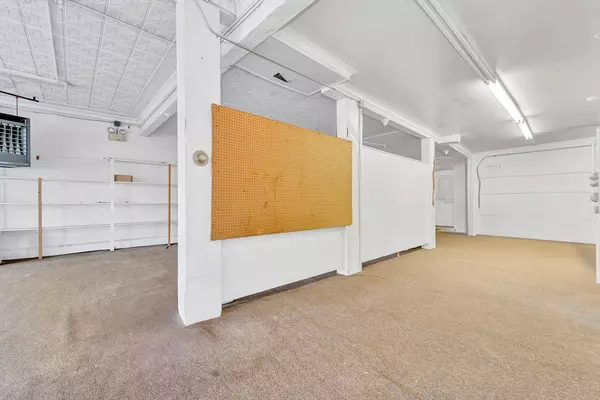 Haverhill, MA 01832,57 River St