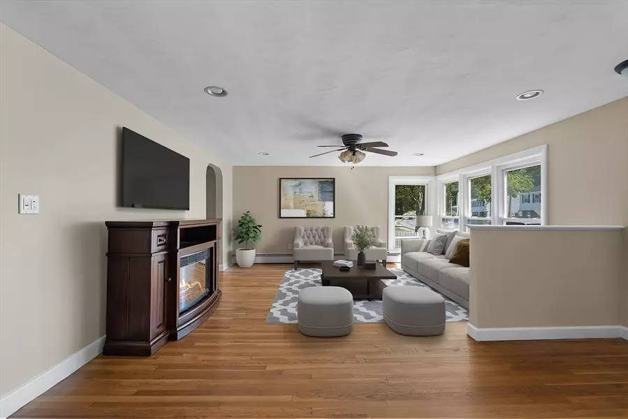 117 Salem St, Wakefield, MA 01880