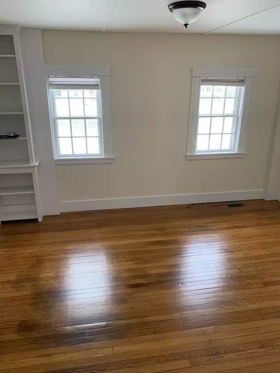 Newburyport, MA 01950,47 1/2 High St #0