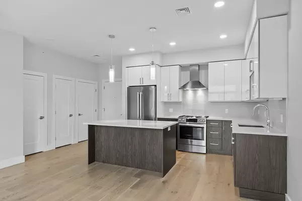Somerville, MA 02143,124 Highland Ave #204
