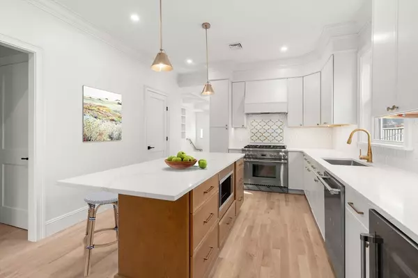Boston, MA 02127,803 East 5th #2