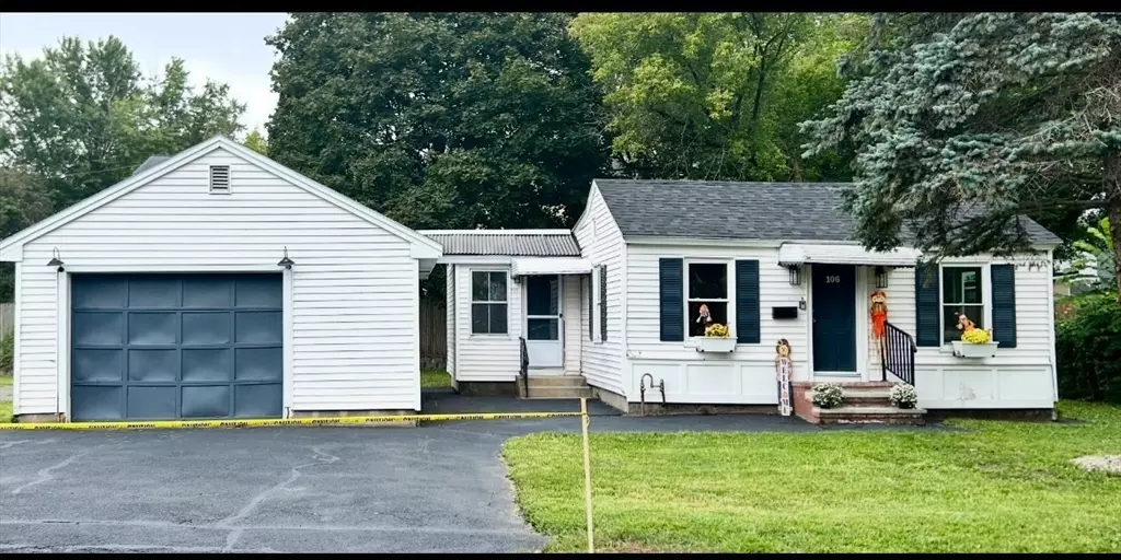 Lawrence, MA 01841,106 Leroy Avenue