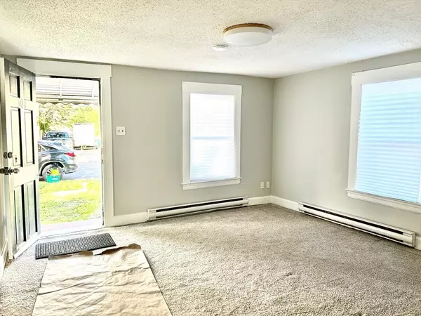 Lawrence, MA 01841,106 Leroy Avenue