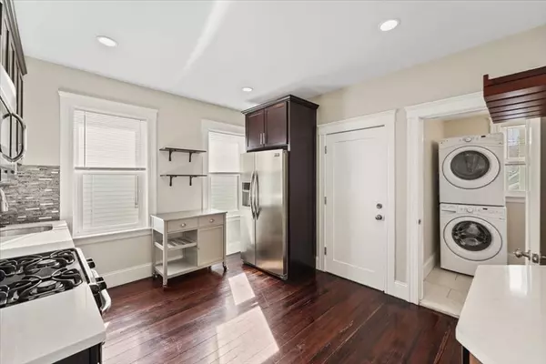 Boston, MA 02125,9 Hallam St. #3