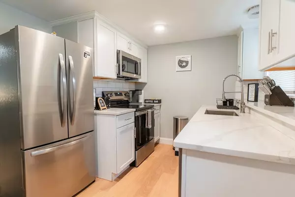 Saugus, MA 01906,33 Bristow St #2