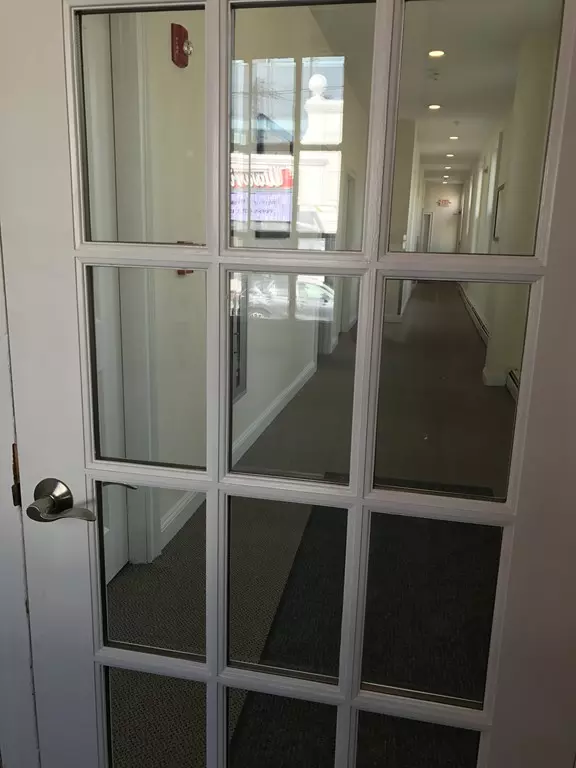 Marblehead, MA 01945,118 Pleasant Street #22-A