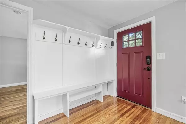 Weymouth, MA 02188,11 Thayer Ave