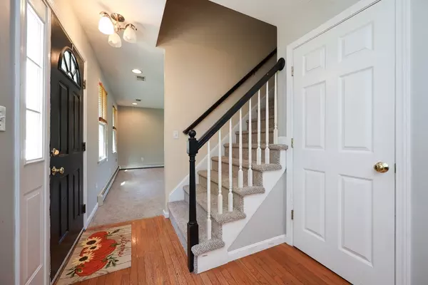 Berkley, MA 02779,67 Sanford St.