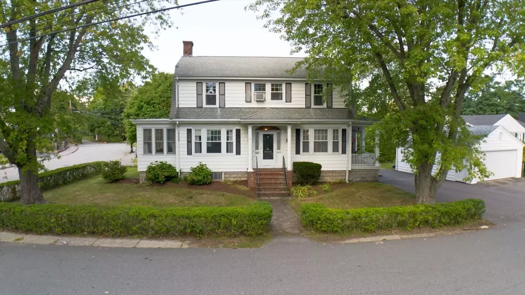 2 Elmhurst St, Taunton, MA 02780