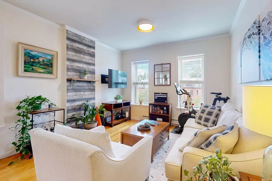 309-311 Emerson St #8, Boston, MA 02127