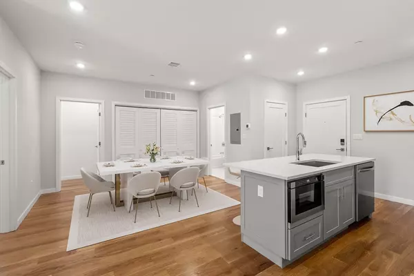 Boston, MA 02127,267 Old Colony #510