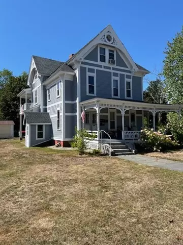 Ayer, MA 01432,41 E Main St