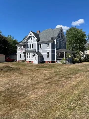 Ayer, MA 01432,41 E Main St