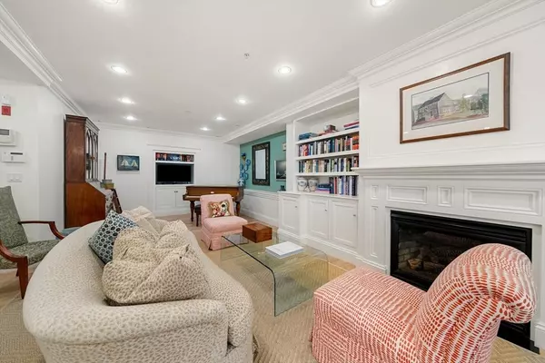 Boston, MA 02118,9-11 Worcester Sq #1