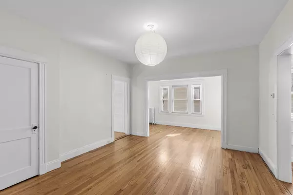 Brookline, MA 02446,227 Winchester #A