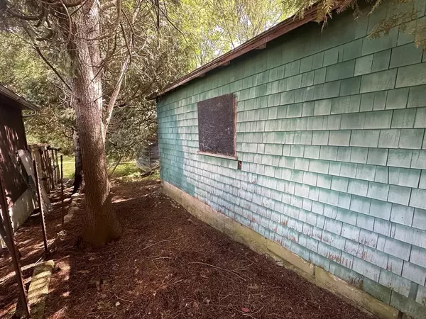 Blackstone, MA 01504,44 Federal Street