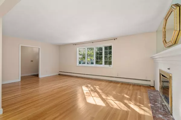Belmont, MA 02478,39 Birch Hill Road