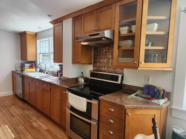 Sherborn, MA 01770,168 Woodland St