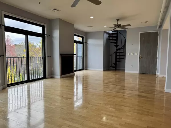 950 Dorchester Ave #304, Boston, MA 02125