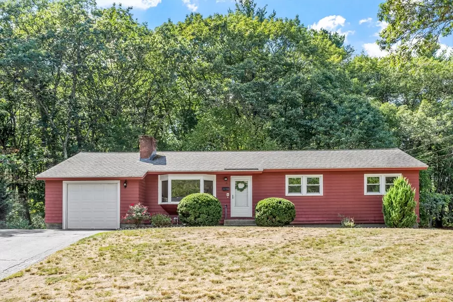 18 Castlewood Drive, Chelmsford, MA 01863