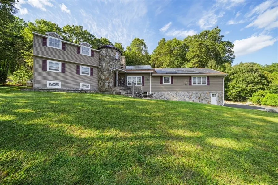 235 James St, Ludlow, MA 01056