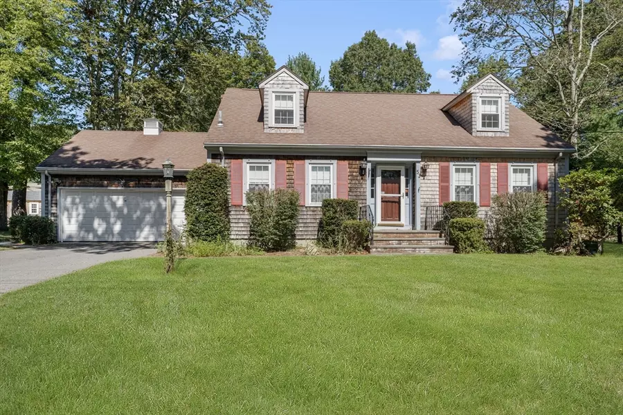 53 Eleanor Street, Dartmouth, MA 02747