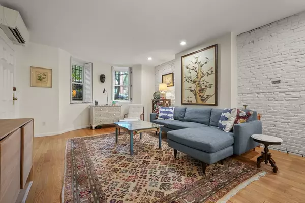 Boston, MA 02118,451 Shawmut Avenue #1