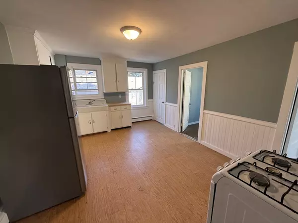 Plymouth, MA 02360,3 Hamilton St #1