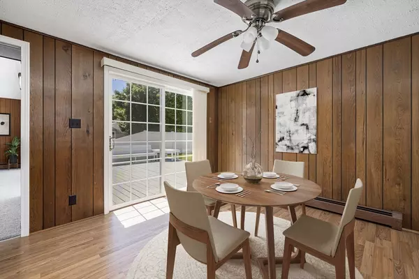 Dartmouth, MA 02748,55 Buttonwood Road