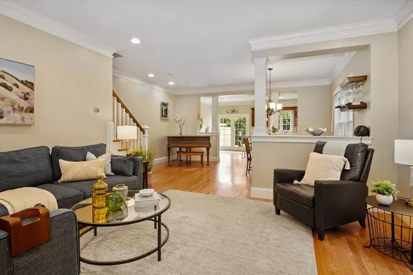 Arlington, MA 02474,24 Park Street #2