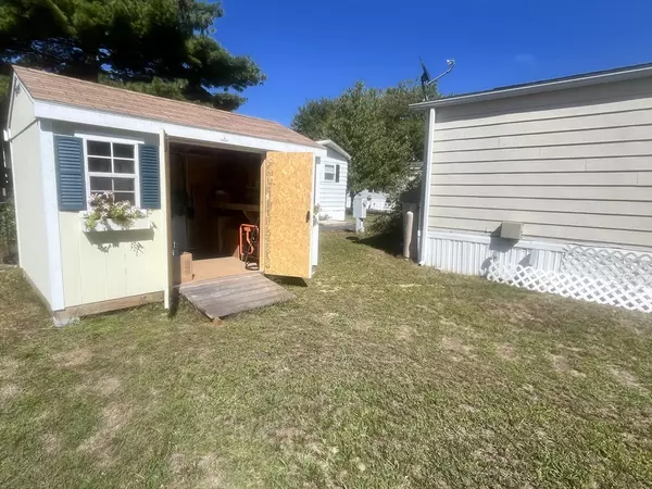 Wareham, MA 02538,4 Joseph St