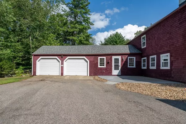 Atkinson, NH 03811,132 Maple Ave