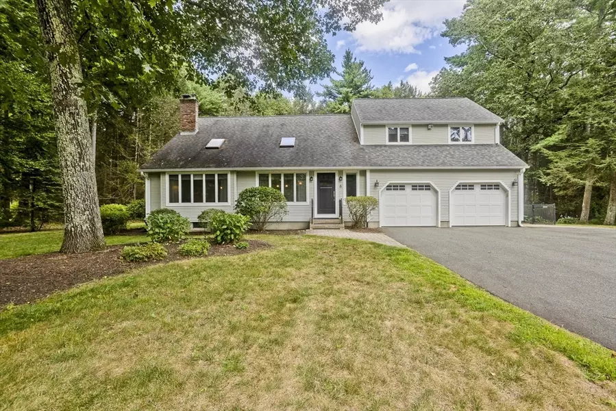 6 Ashley Cir, Easthampton, MA 01027