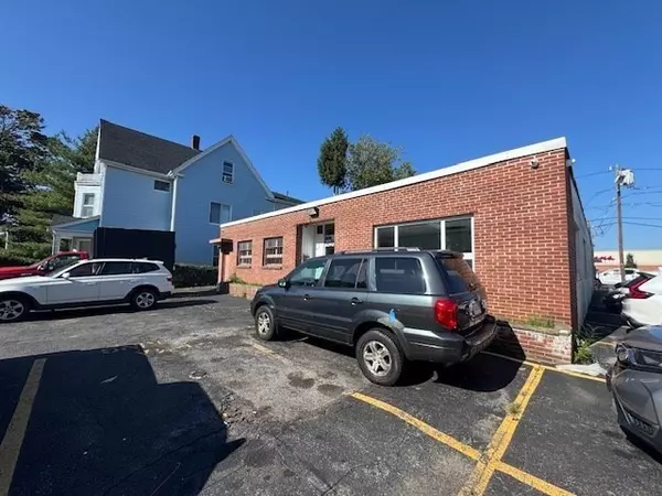 Worcester, MA 01610,64 Dewey St