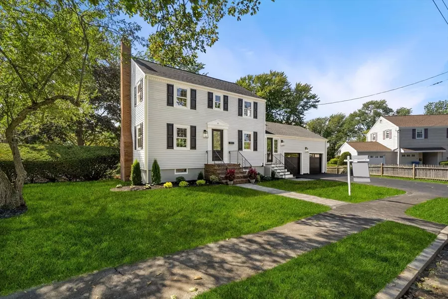 37 Elmcrest Rd, Wakefield, MA 01880