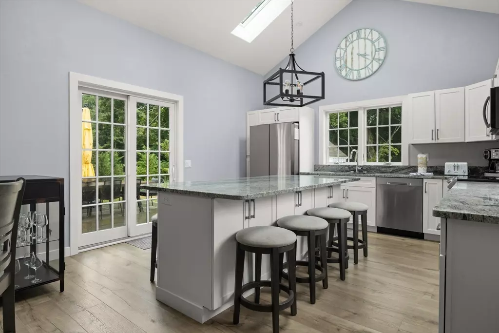 Wellfleet, MA 02667,15 Squires Pond Lane