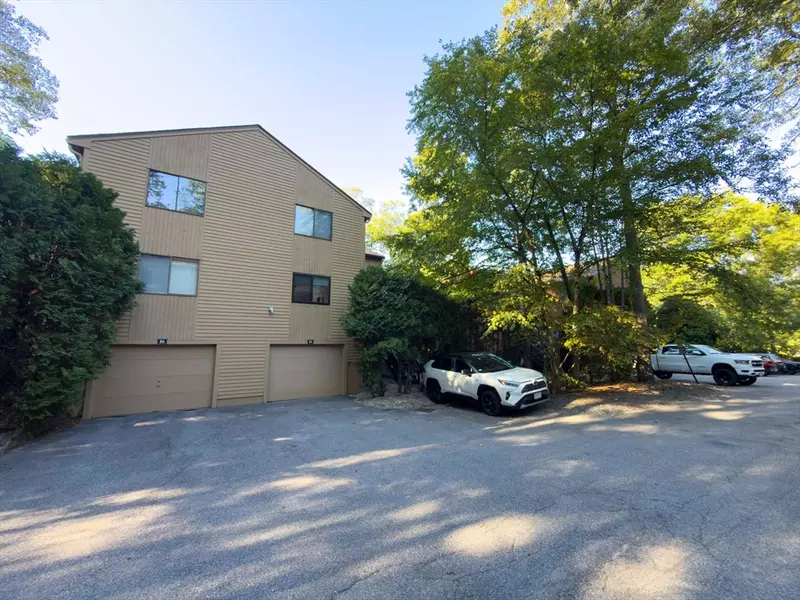 84 Meeting House Path #84, Ashland, MA 01721